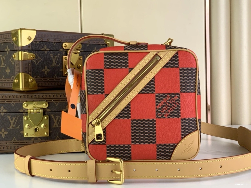 WIS VUITTON LOUIS Messenger-24*24*8CM Chess 0213